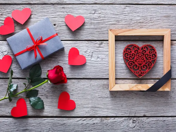 14 Valentine's Jokes You'll Fall in Love With