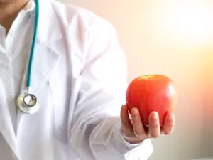 Does an apple a day really keep the doctor away?