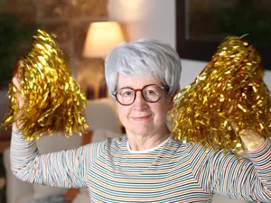 What awards show does Grandma look forward to each year?