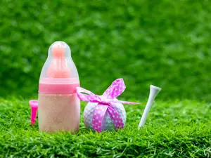 What did the golfer yell when his wife gave birth to their second child?