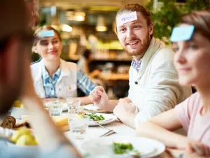 What game can you play while eating dinner?