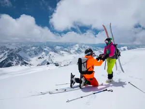 What stone does a skier want in her engagement ring?