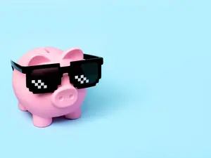 Who is every pig's least favorite actor?