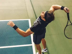 Why doesn't anybody like noisy tennis players?